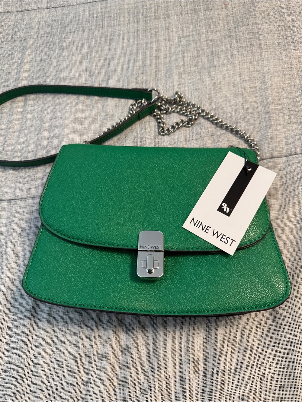 Nine West Emerald Green Pebbled Crossbody with Silver Chain